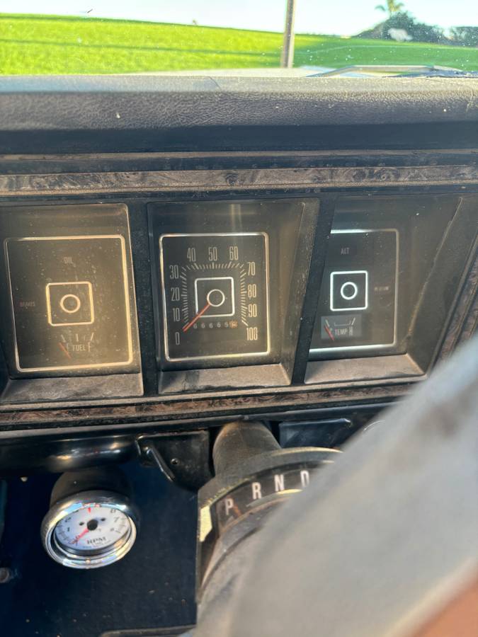 Ford-ranger-xlt-1974-white-1