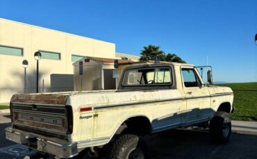 Ford-ranger-xlt-1974-white
