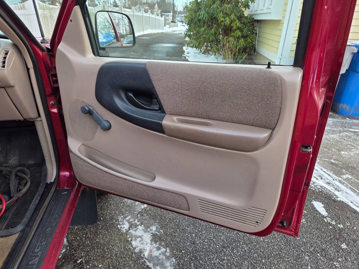 Ford-ranger-xlt-1994-red-17