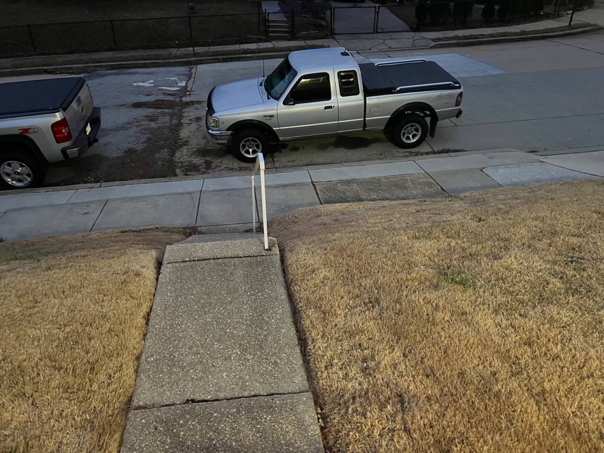 Ford-ranger-xlt-4x4-1995-grey-1