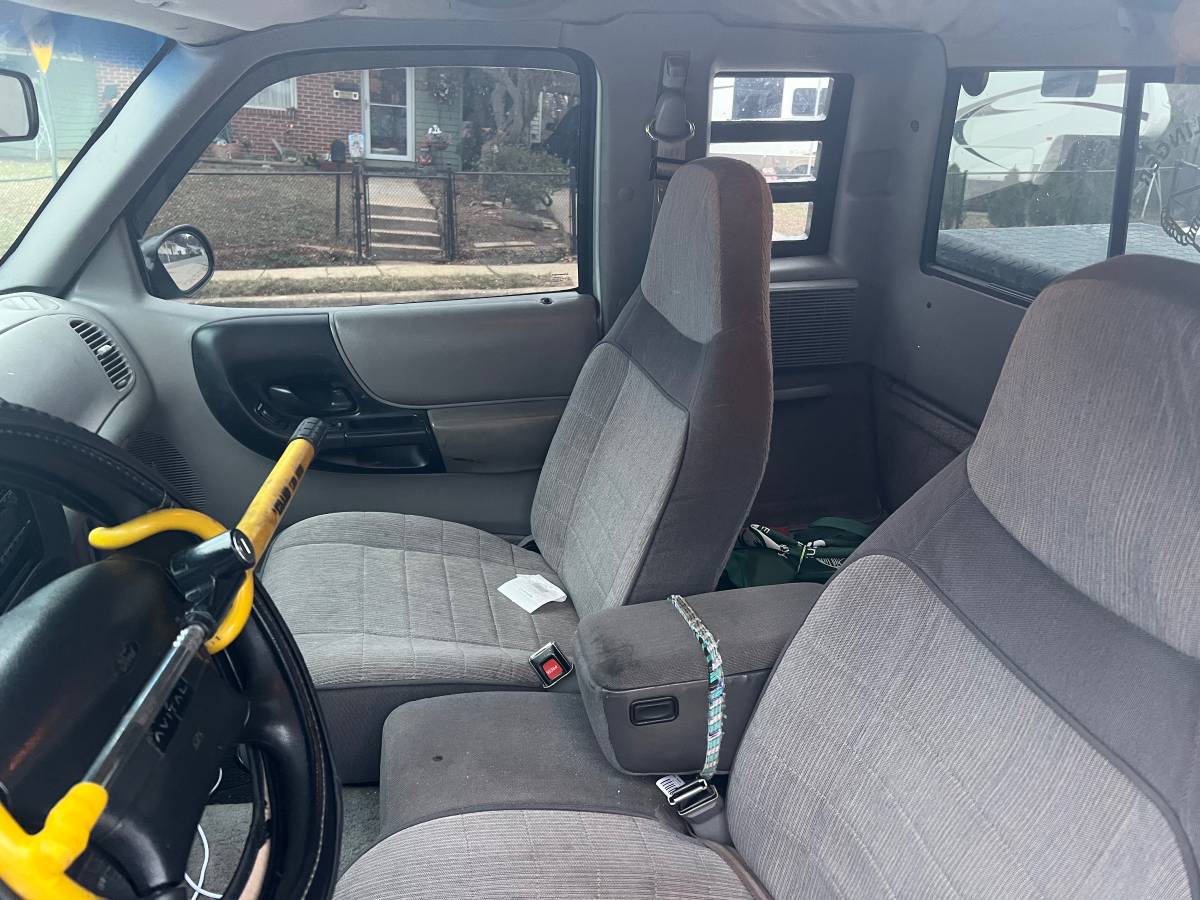 Ford-ranger-xlt-4x4-1995-grey-2