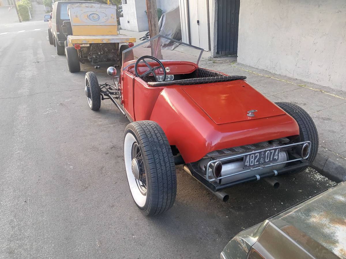Ford-roadster-1926-red-15