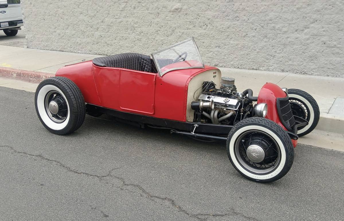 Ford-roadster-1926-red-24