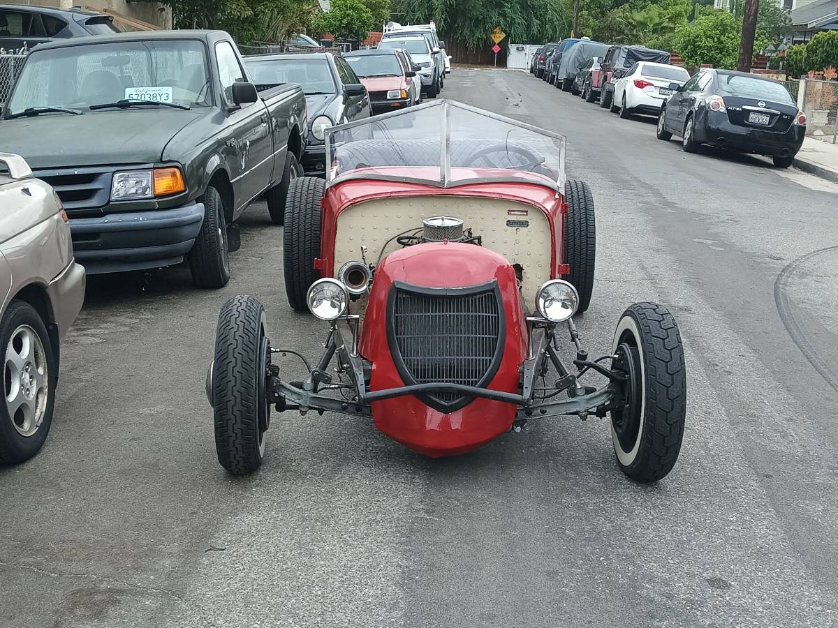 Ford-roadster-1926-red-31
