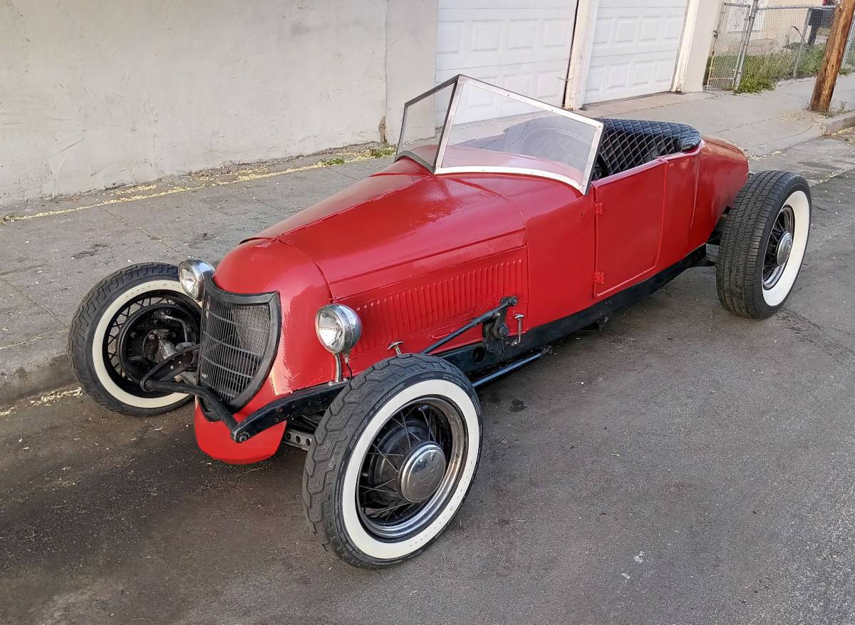 Ford-roadster-1926-red-4