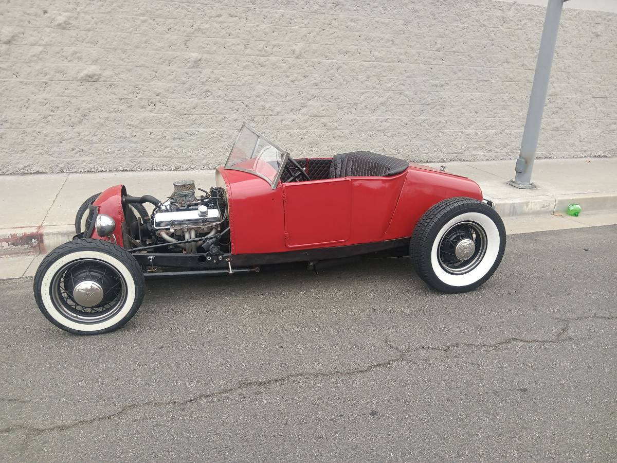 Ford-roadster-1926-red-56