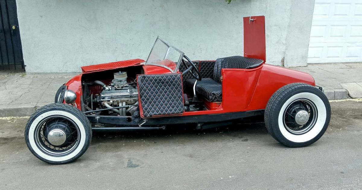 Ford-roadster-1926-red-69