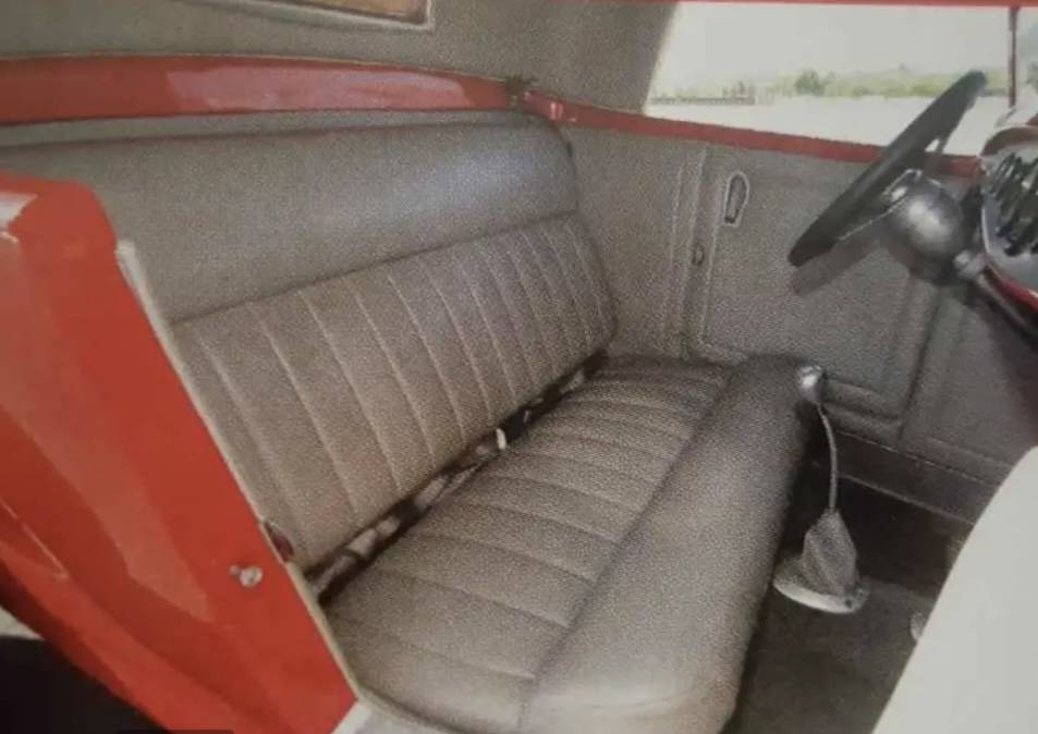 Ford-roadster-1927-red-12