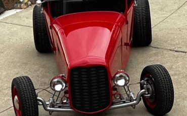 Ford-roadster-1927-red