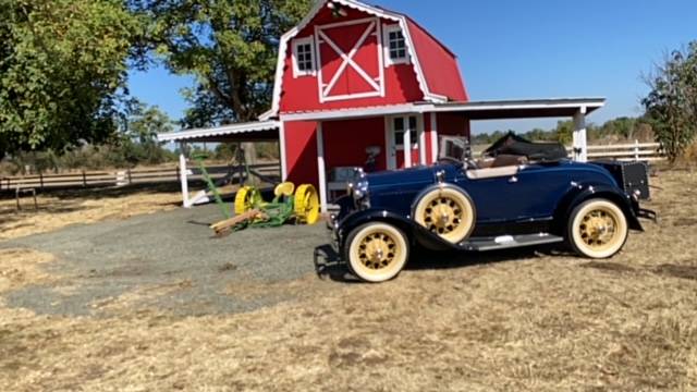Ford-roadster-1931-blue