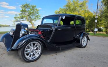 Ford-sedan-1934-black-11