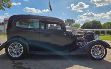 Ford-sedan-1934-black-12