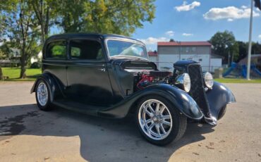 Ford-sedan-1934-black-13