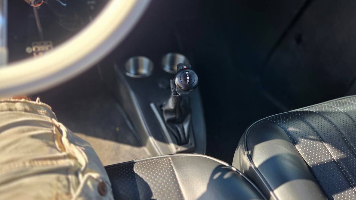 Ford-sedan-1934-black-16