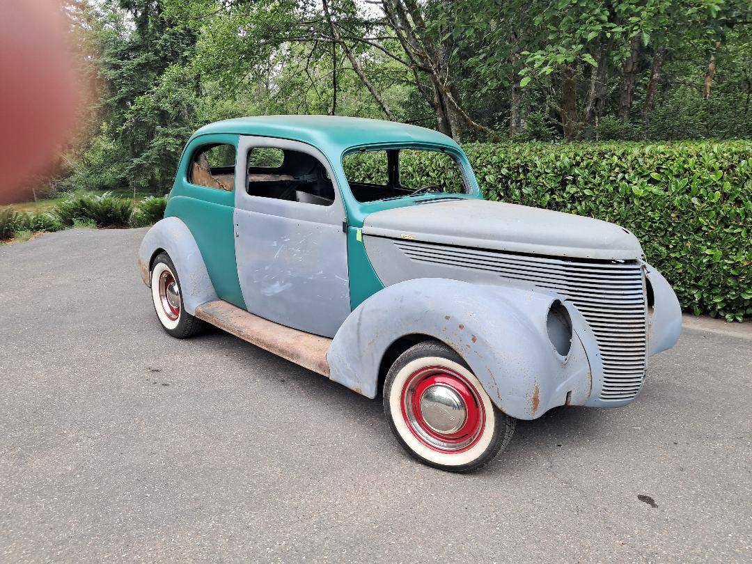 Ford-sedan-1938-green-2