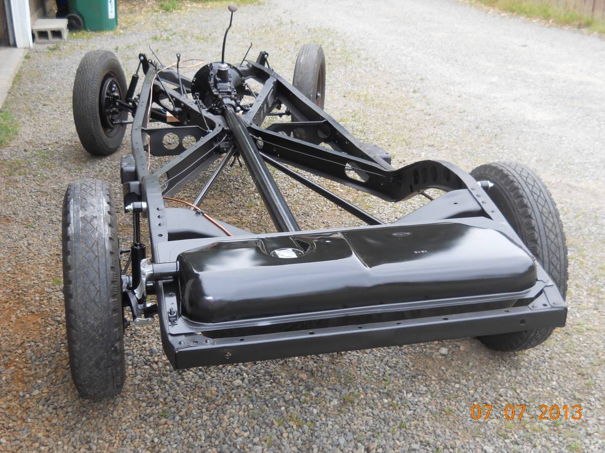 Ford-sedan-1938-green-7