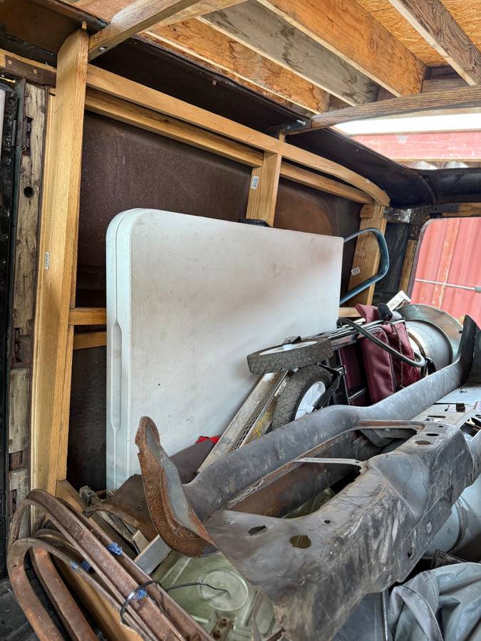 Ford-sedan-delivery-1934-28