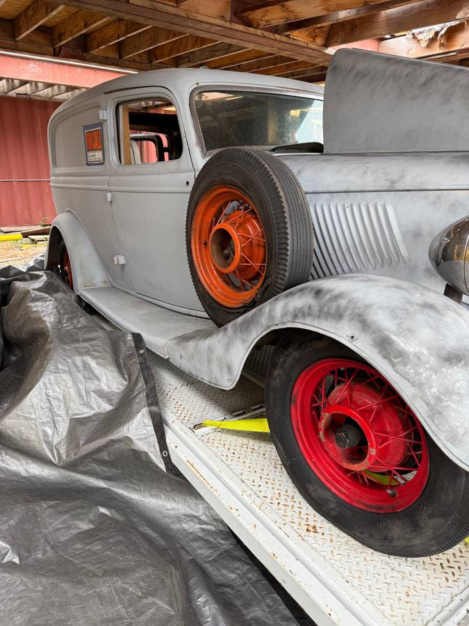 Ford-sedan-delivery-1934-31