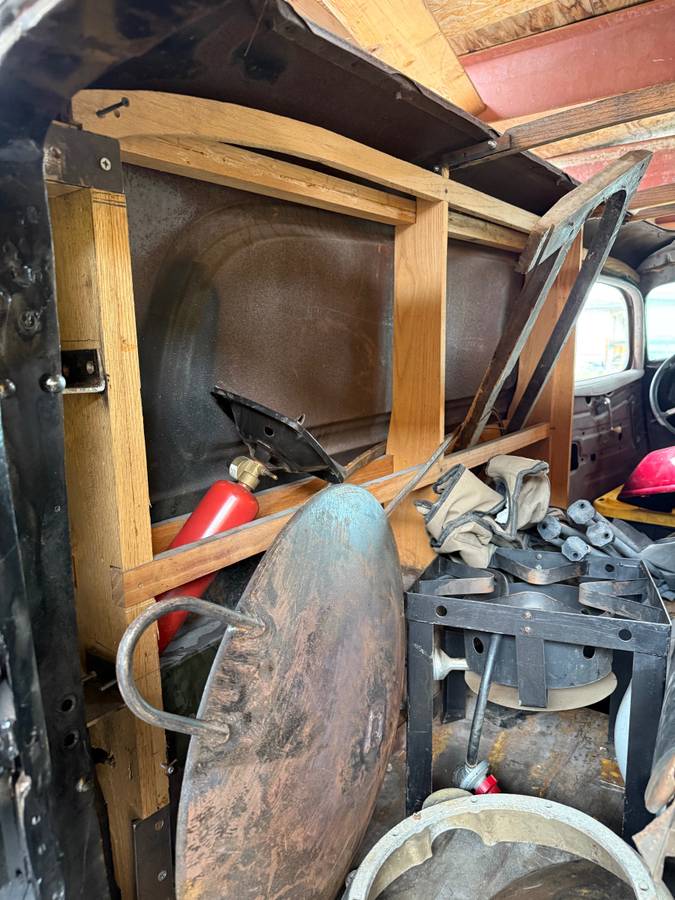 Ford-sedan-delivery-1934-56