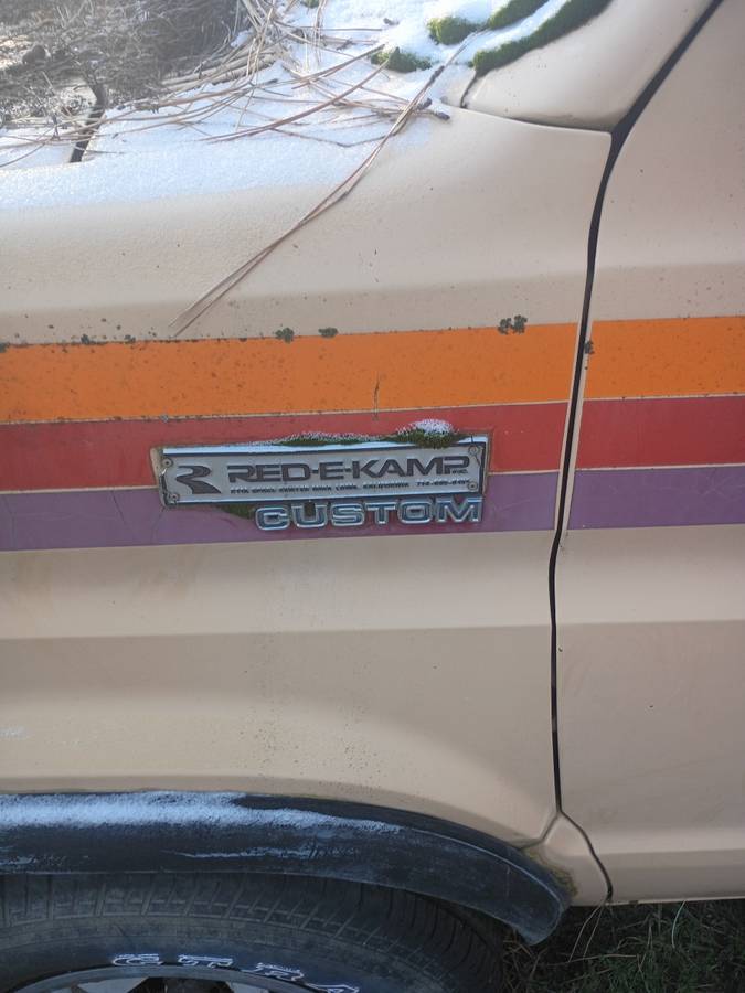 Ford-short-van-readycamp-1978-yellow-4