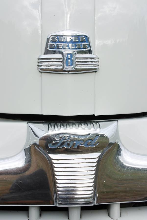 Ford-super-deluxe-coupe-1947-grey-18