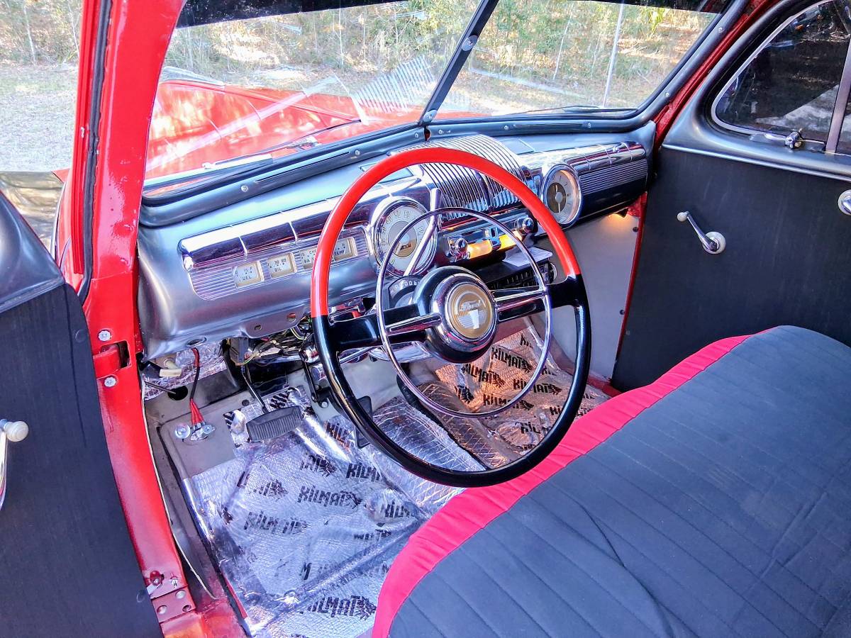 Ford-super-deluxe-coupe-1948-red-3