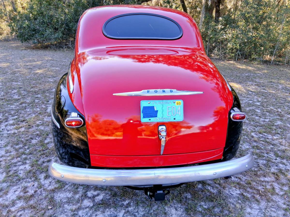 Ford-super-deluxe-coupe-1948-red-9