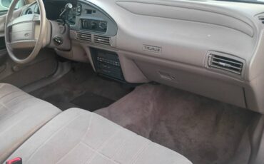Ford-taurus-1993-7