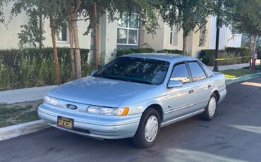 Ford-taurus-1993-blue