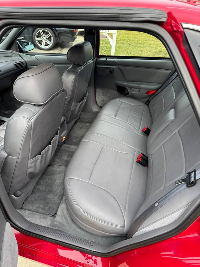 Ford-taurus-sho-1992-red-2