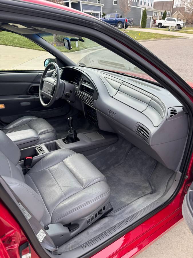 Ford-taurus-sho-1992-red-7