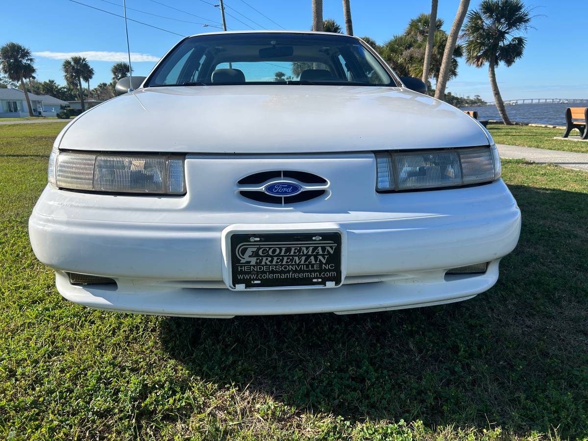 Ford-taurus-sho-1994-49