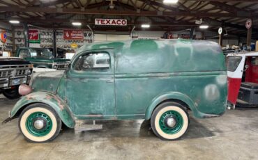 Ford-thames-1939-green-12