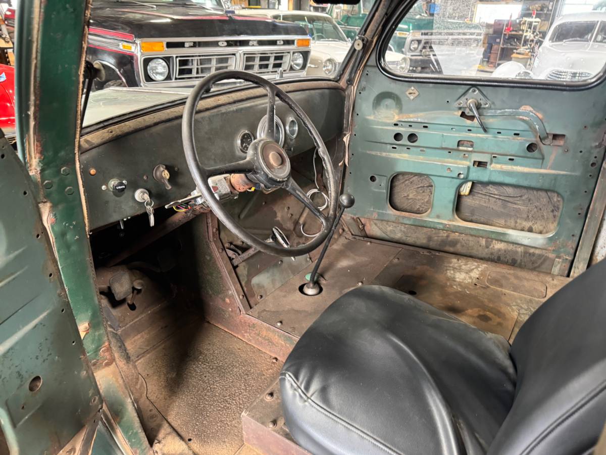 Ford-thames-1939-green-16