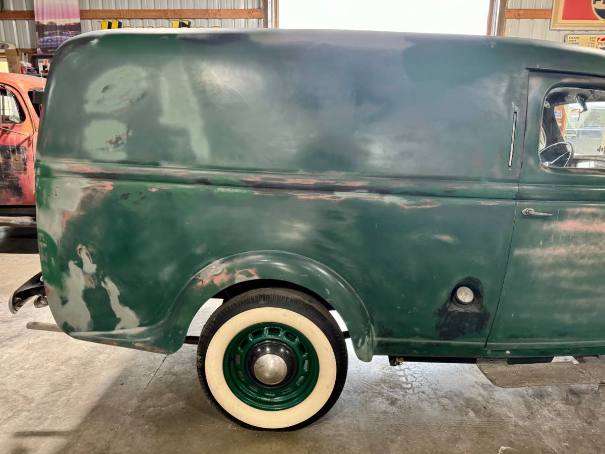 Ford-thames-1939-green-5