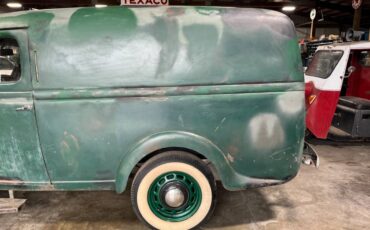 Ford-thames-1939-green-6