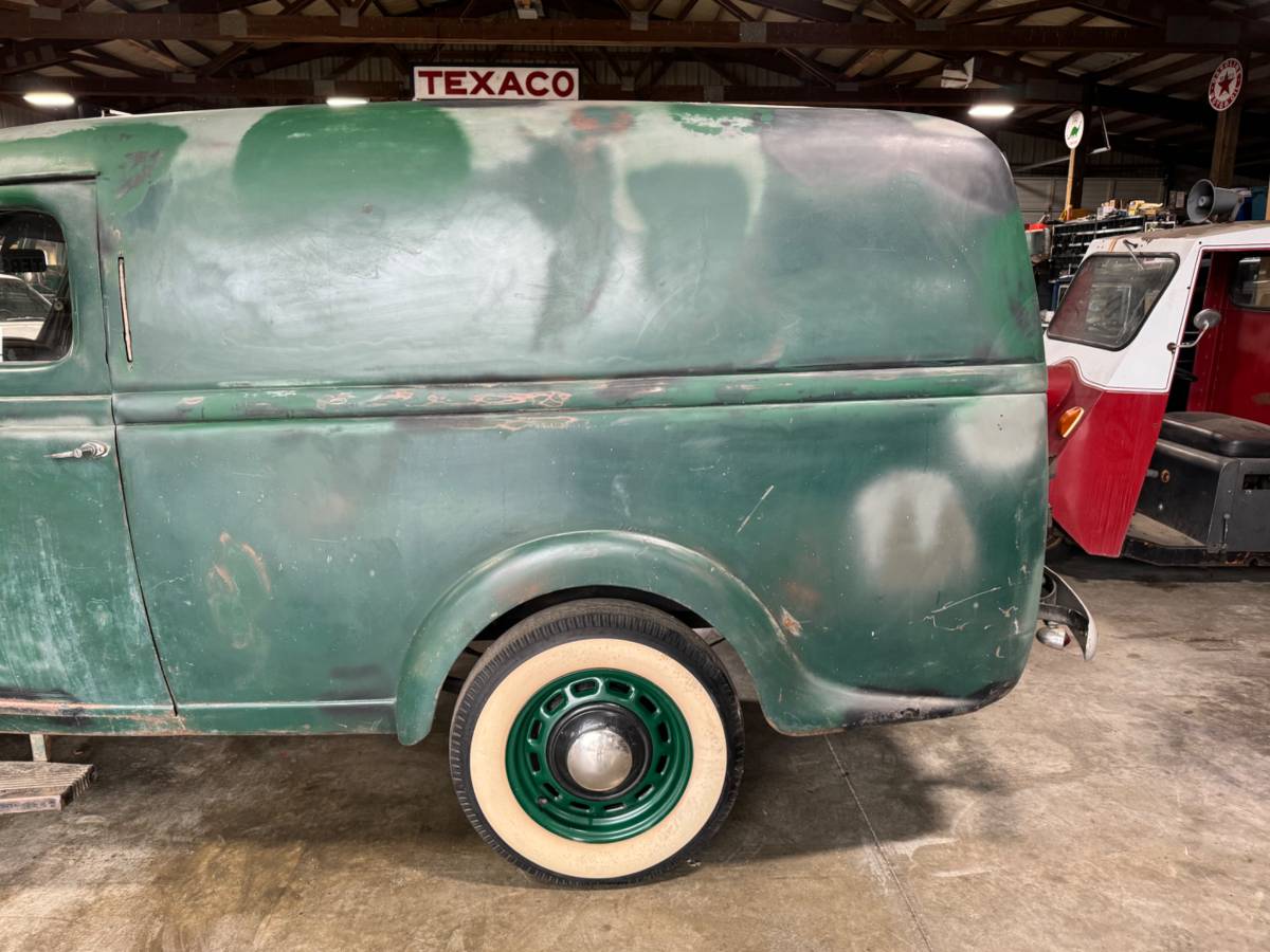 Ford-thames-1939-green-6