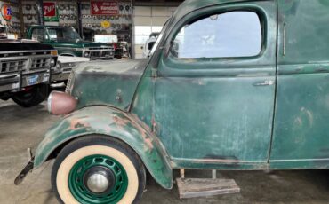 Ford-thames-1939-green-7