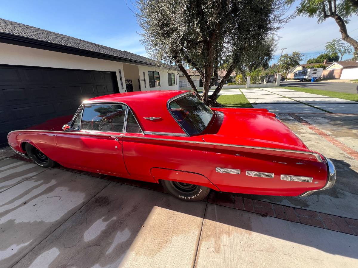 Ford-thunderbird-1962-red-4