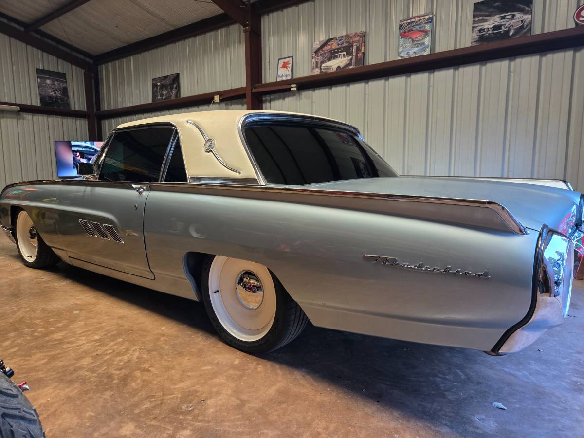 Ford-thunderbird-1963-4