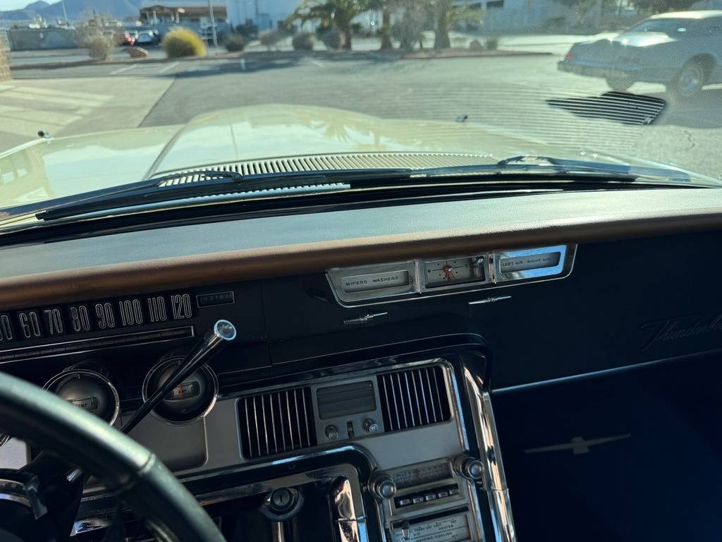 Ford-thunderbird-1964-white-126