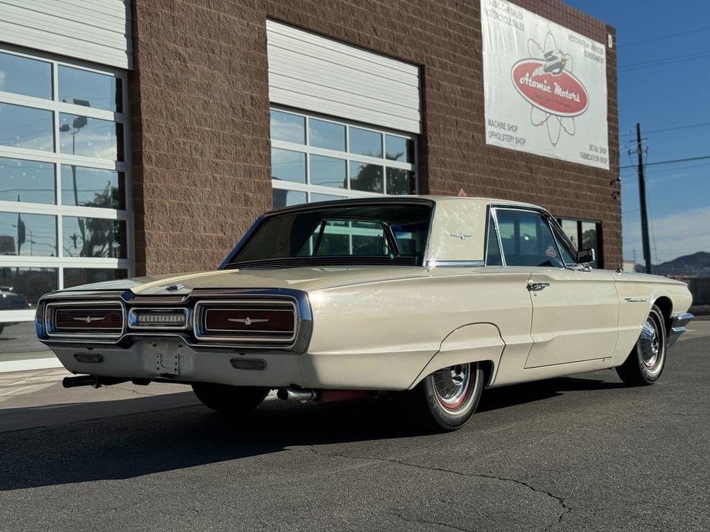 Ford-thunderbird-1964-white-133