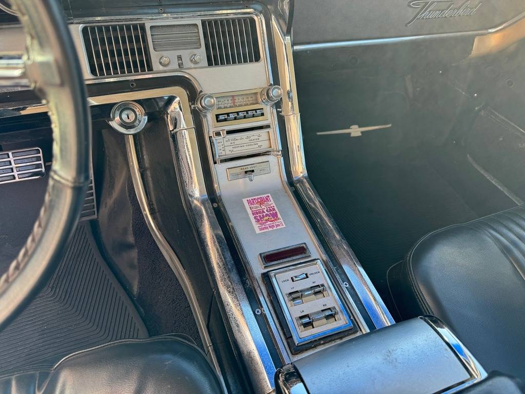 Ford-thunderbird-1964-white-14