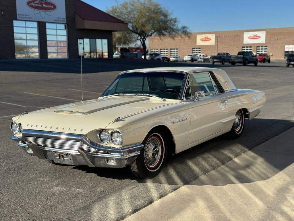 Ford-thunderbird-1964-white-178