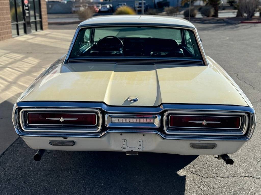 Ford-thunderbird-1964-white-21