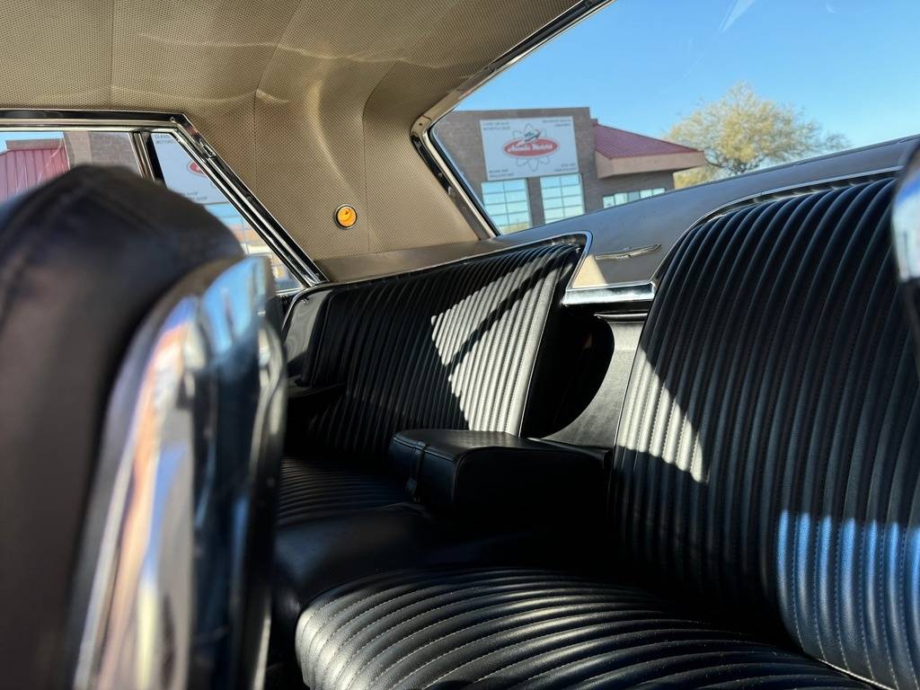 Ford-thunderbird-1964-white-214