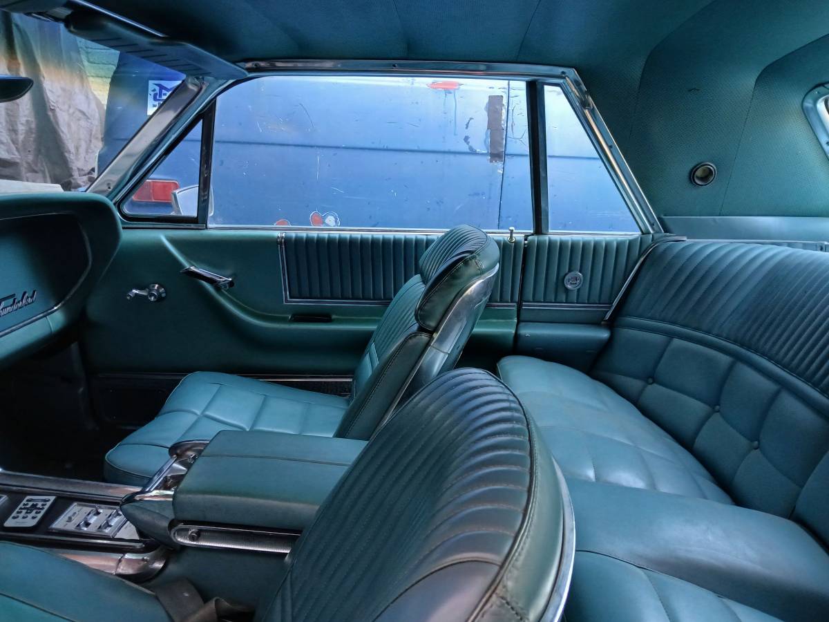 Ford-thunderbird-1966-blue-3