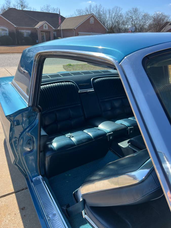Ford-thunderbird-1966-blue-8