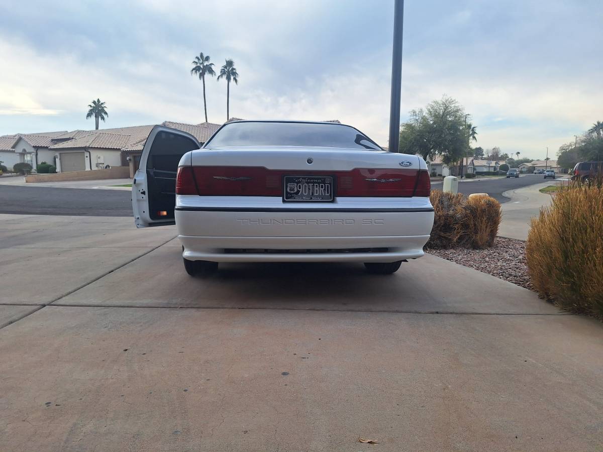 Ford-thunderbird-1990-white-6