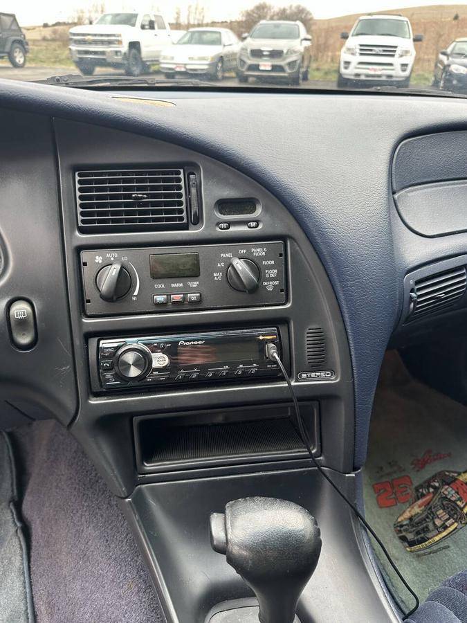 Ford-thunderbird-1994-blue-3